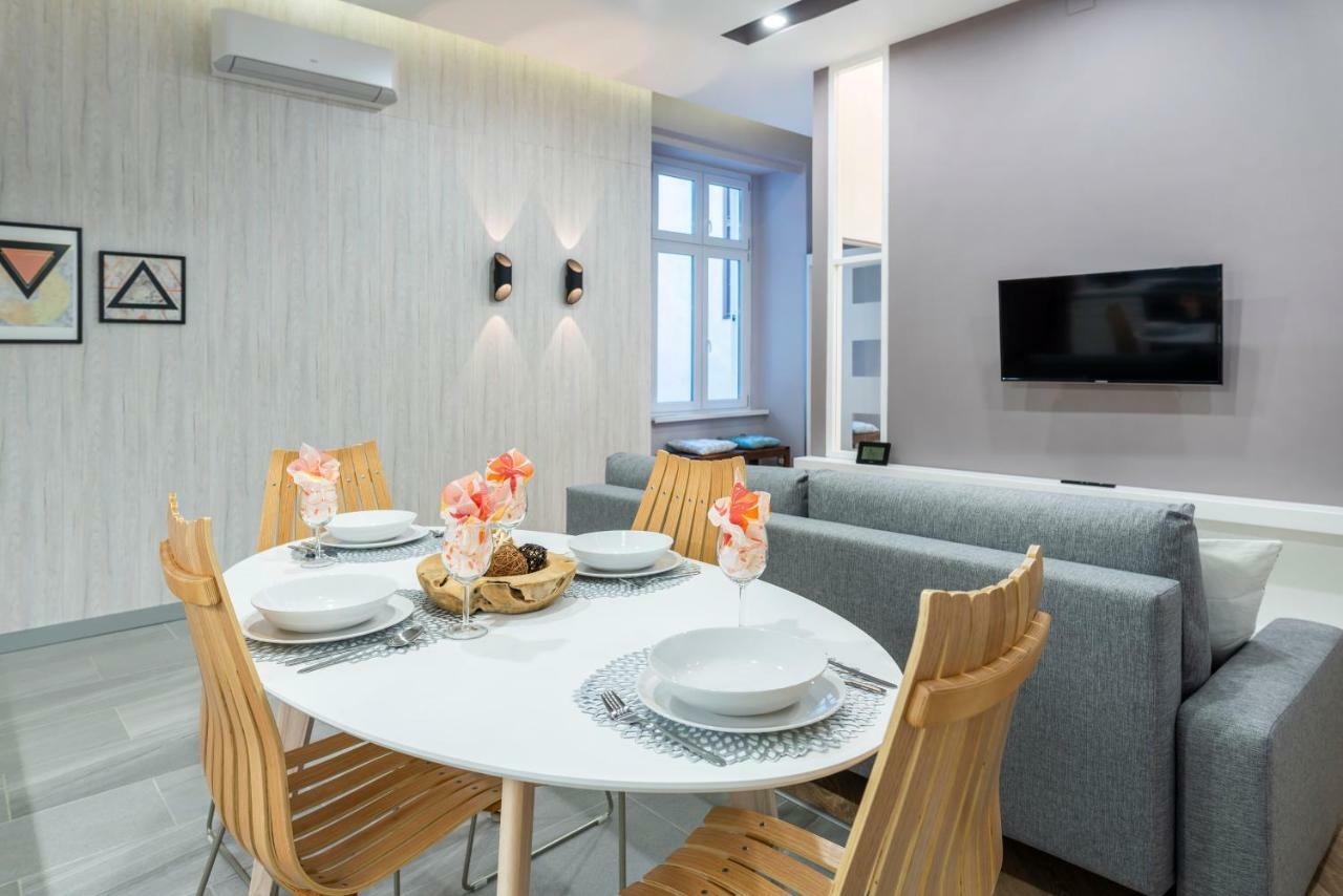 Modern 2 Bedroom Apartment With Free Airport Transfer Budapest Exterior photo